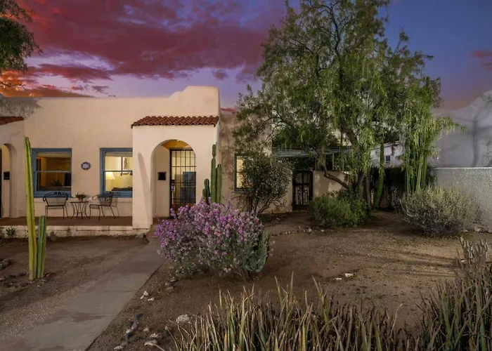 Charming Sam Hughes 1 Bedroom 1 Ba Outdoor Dining Holiday home Tucson